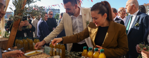 Başkan Vekili Özdemir Zeytin Festivaline Katıldı