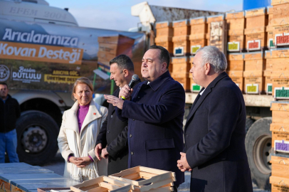 Akhisar'da Arıcılara 2 Bin Kovan