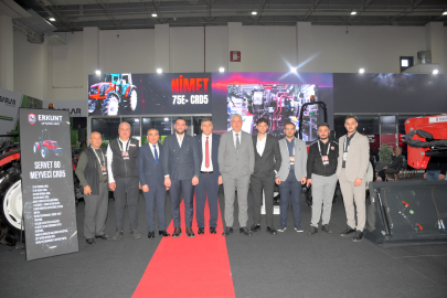 Erkunt Traktör Egeli Çiftçilere Yeniden Merhaba Dedi