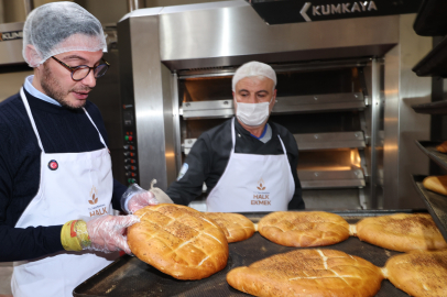 Tokat Belediyesi'nden Her Gün Sıcak Ramazan Pidesi Hizmeti