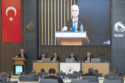 Hizmet Sektörü Felakete Sürüklenmemeli