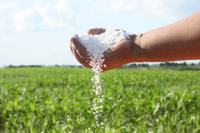 ​Çiftçiye Müjde: Bazı Gübrelerde Gümrük Vergisi Sıfırlandı!