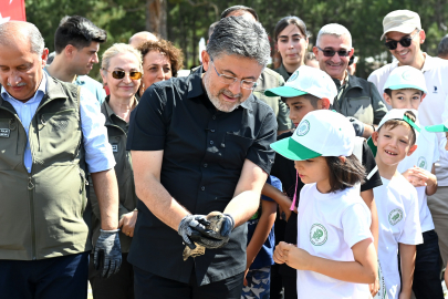 Bakan Yumaklı Duyurdu: Aile Kampı Etkinliğine 10 Bin Aile Başvurdu!