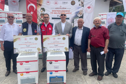 Giresun'da Arıcılara Modern Strafor Kovan Desteği