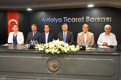 Antalya Tarımında Dönüşüm Sinyali: Akıllı Tarım ve Su Yönetimi Öne Çıkıyor
