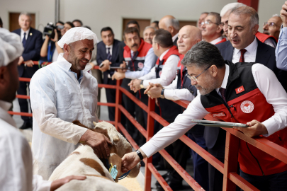 Bakan Yumaklı Erzurum'da Açıkladı: Aşı ve Kimliklendirme Ücreti Alınmayacak