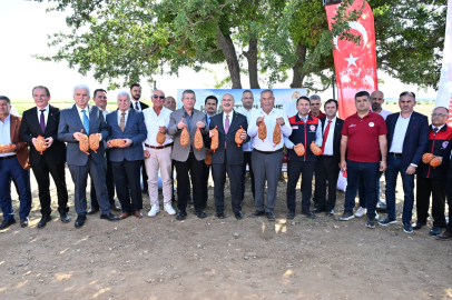 Badem Hasadında Denizli’nin Üretim Gücü Masaya Yatırıldı