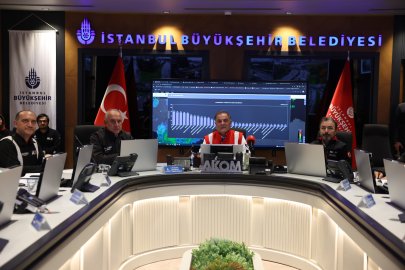 İBB Başkanvekili Nuri Aslan: "Mecbur Kalmadıkça Aracınızla Trafiğe Çıkmayın"