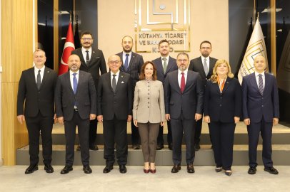 KUTSO’da Esin Güral Argat Mazbatasını Aldı
