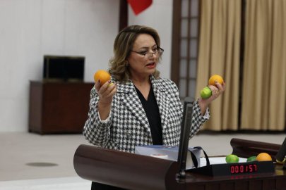 Milletvekili Müzeyyen Şevkin Narenciyeleri Meclis Kürsüsüne Döktü!