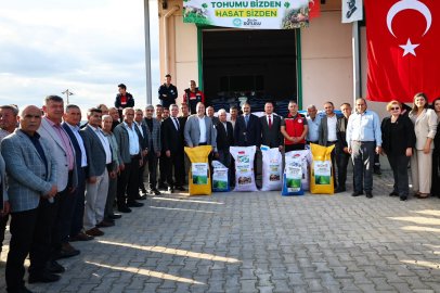 Demirci’de Üreticiye Tohum, Yangınlara Karşı Tanker Desteği
