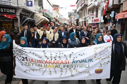 21. Ayvalık Uluslararası Zeytin Hasat ve Turizm Festivali Başladı