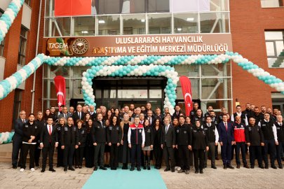Bakan Yumaklı Genomik Test Merkezi'nin Açılışını Yaptı