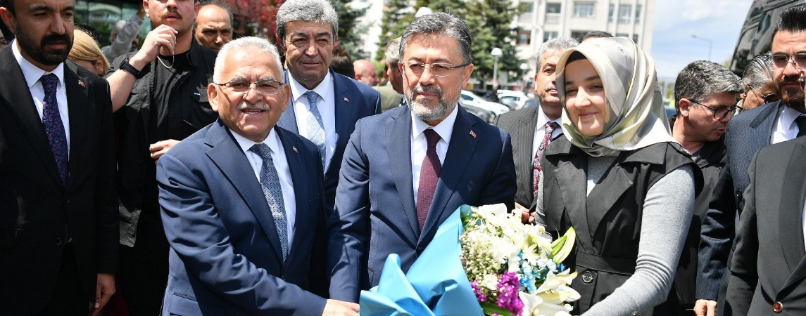 Bakan Yumaklı'dan Başkan Büyükkılıç'a Tarım ve Hayvancılık Teşekkürü
