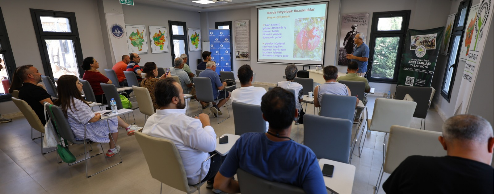 Efes Tarlası Yaşam Köyü’nde Nar Üreticilerine Eğitim